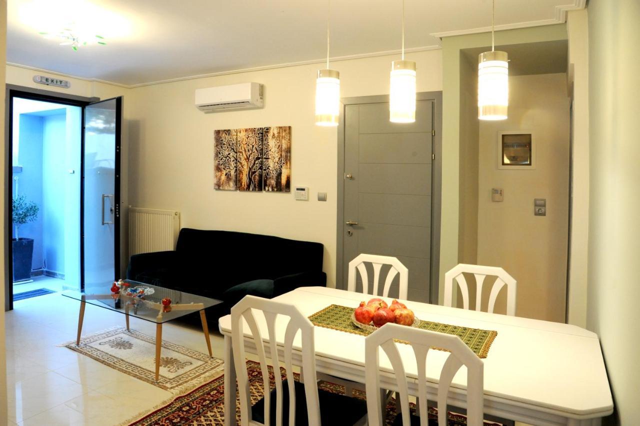 Olive And Orange Apartment Mystras Eksteriør bilde